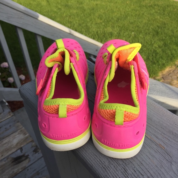 • Stride Rite • - Picture 8 of 8